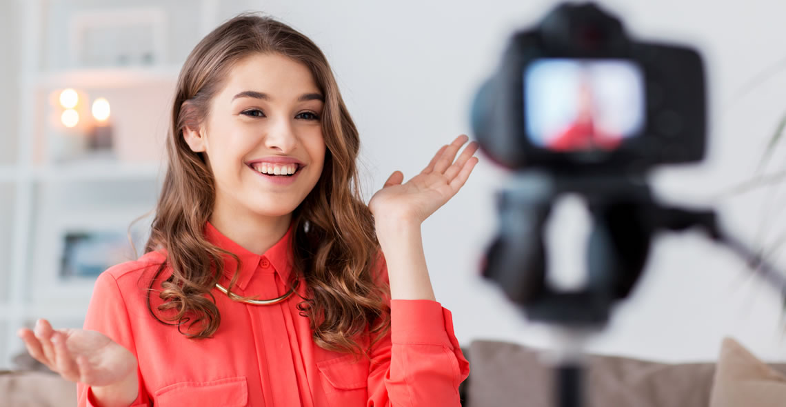 Blogging & Vlogging Diploma