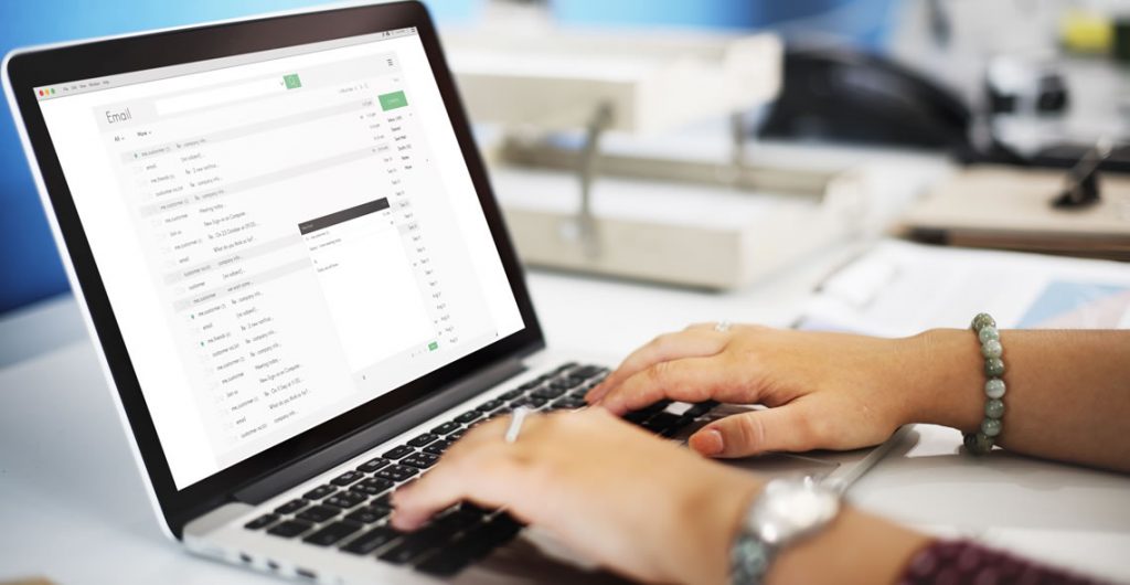 electronic customer service-